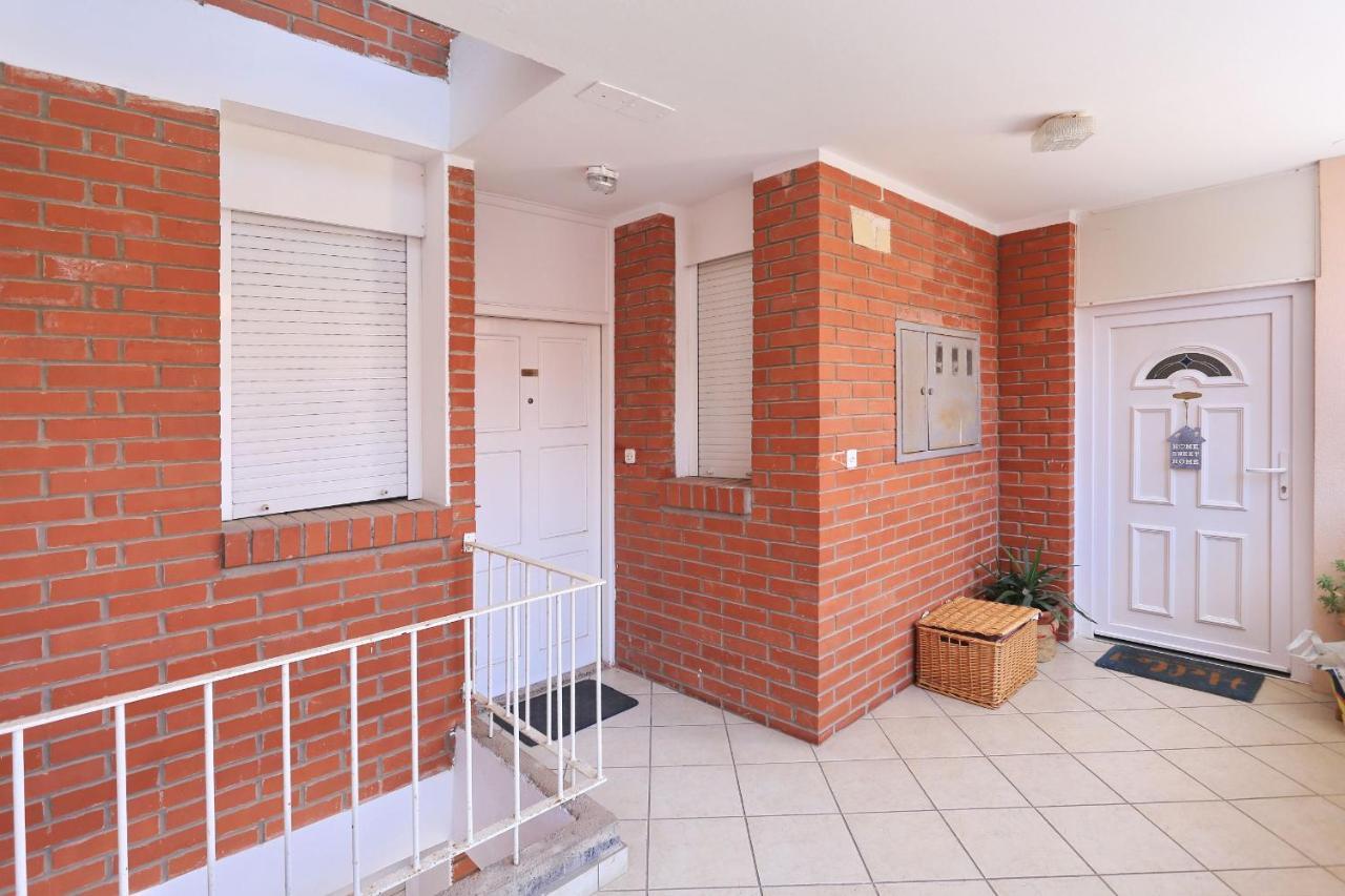 Cosy Apartment ซาดาร์ ภายนอก รูปภาพ